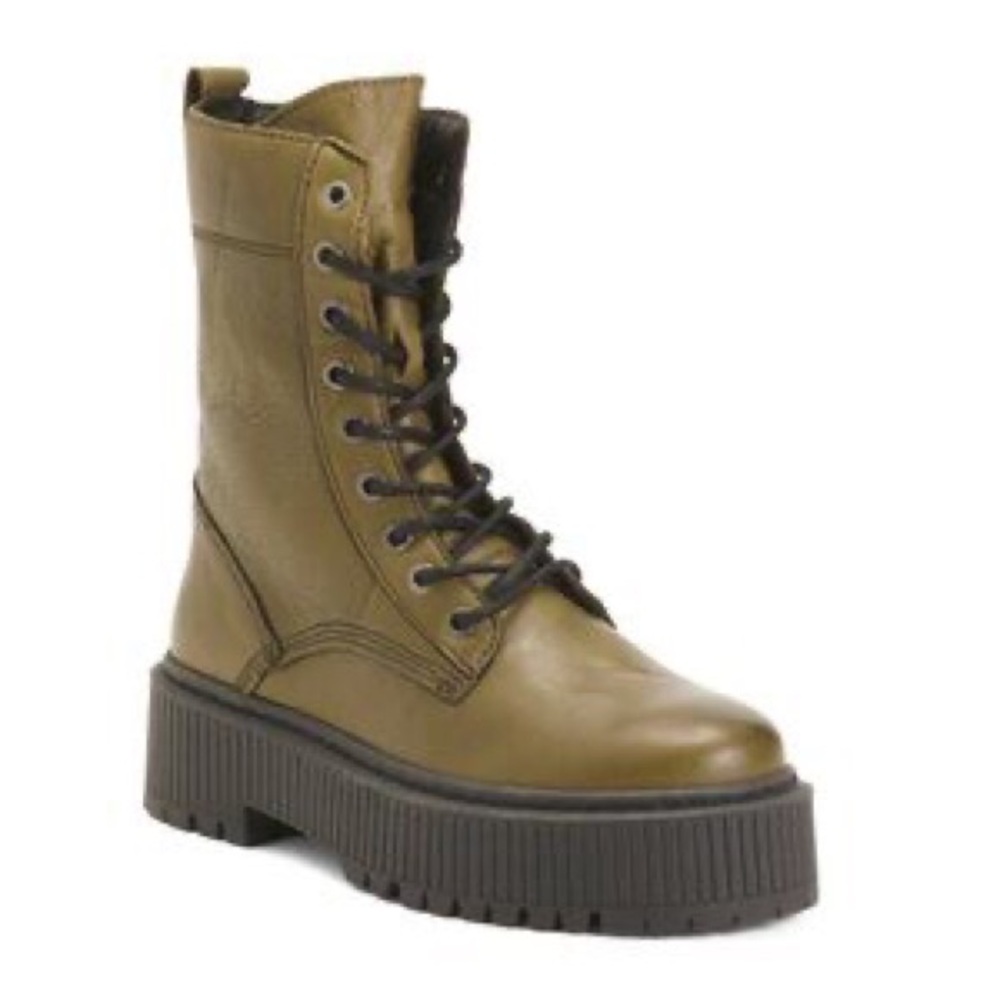 NWOB Eric Michael Leather Waterproof Lace Up Boots